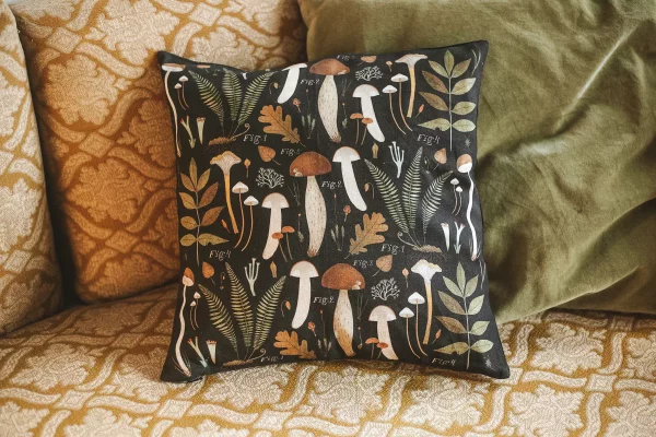 Льняной чехол для подушки Дворникова А. «Грибы и папоротники» Льняной чехол для подушек "Грибы и папоротники"